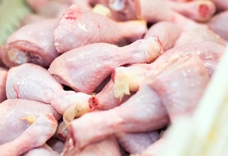 Việt Nam tiêu thụ 674 tấn thịt gà nhập khẩu mỗi ngày