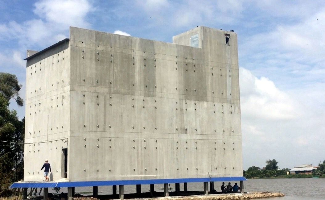 Đàn chim yến suy giảm do săn bắt và vùng thức ăn thu hẹp