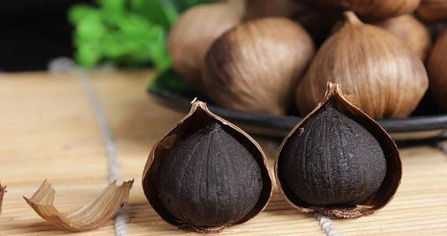 Tỏi đen được ví như 'thần dược' trị nhiều bệnh, nhưng không phải ai cũng có thể ăn