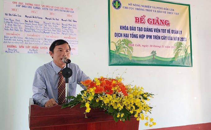 Cấp chứng nhận giảng viên TOT-IPM cho 20 cán bộ tại Đắk Lắk