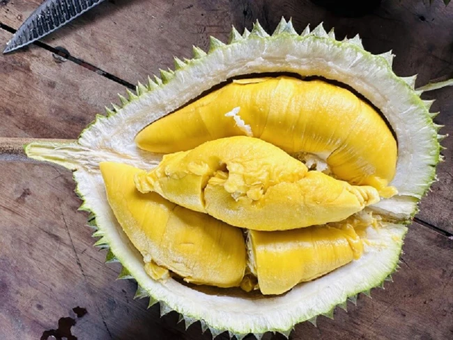 Giá sầu riêng hôm nay 30/11: Xuất khẩu sầu riêng 