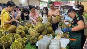 Thời điểm thích hợp dành cho người tiêu dùng mua lẻ sầu riêng tại các khu vực