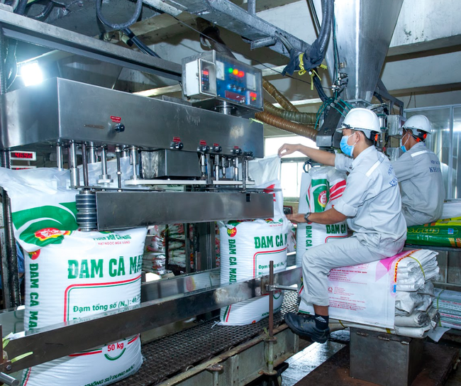 Nhà máy Đạm Cà Mau cán mốc sản xuất 10 triệu tấn urê