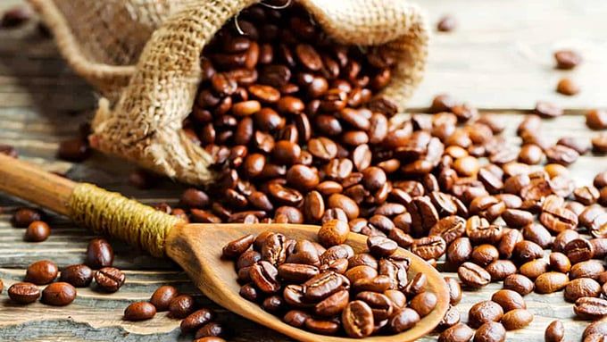 Giá cà phê hôm nay 16/5/2025: Biến động trái chiều