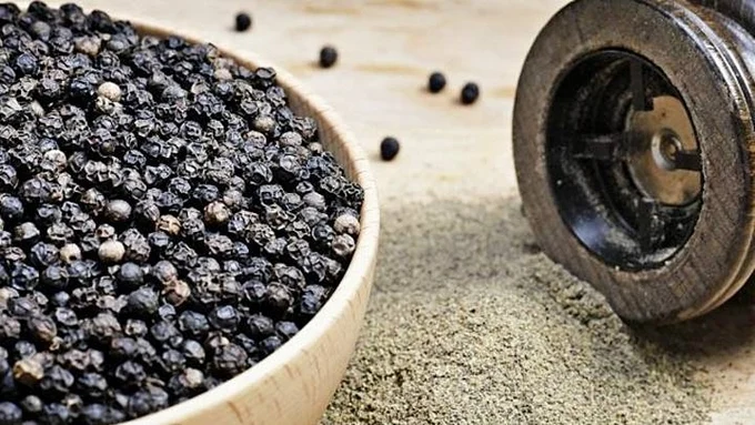 Giá tiêu hôm nay 3/1/2026: Biến động trái chiều