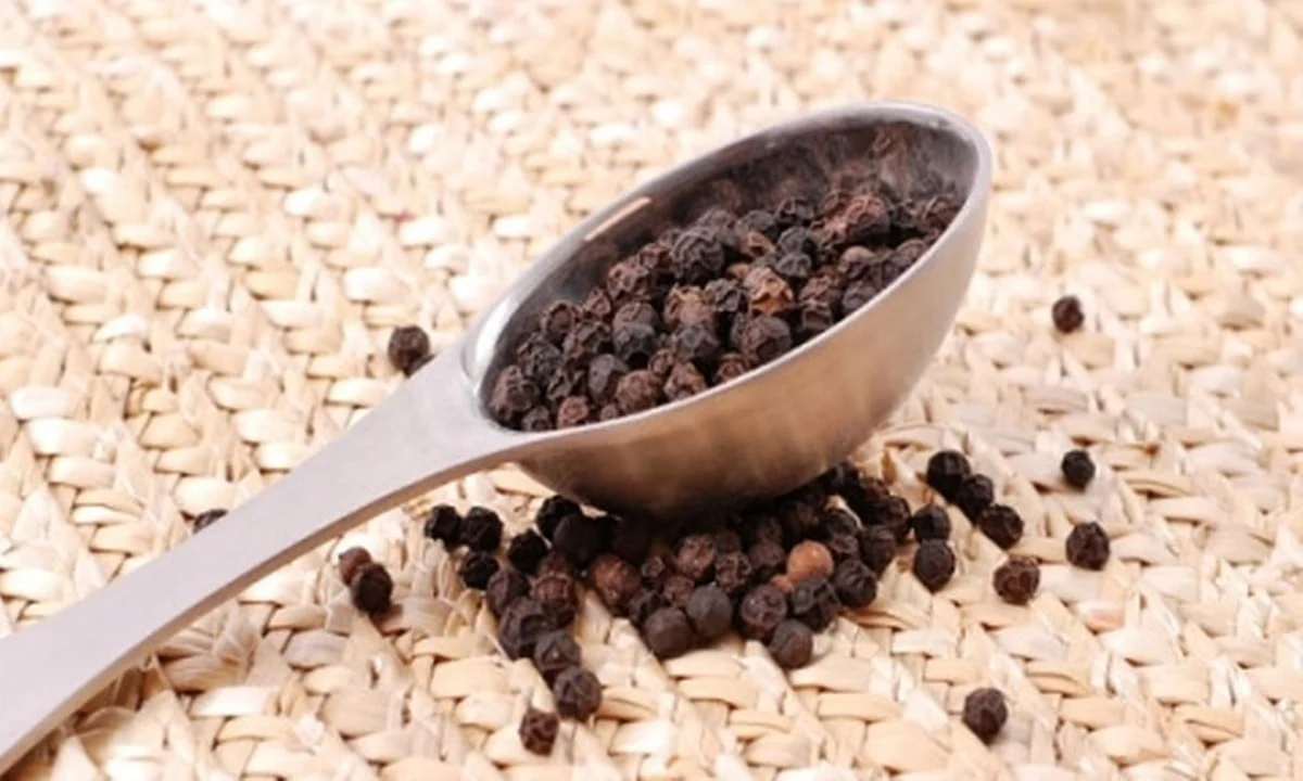 Giá tiêu hôm nay 27/1/2026: Trong nước nhích nhẹ ở vài nơi